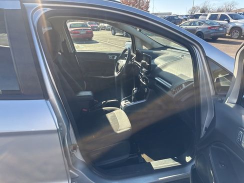 Used 2019 Ford EcoSport SE w/ SE Convenience Package image 20