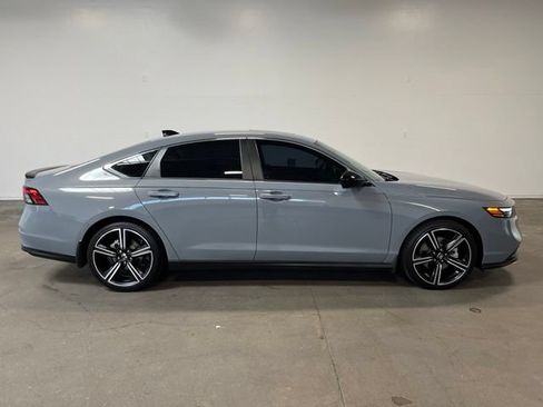 Used 2023 Honda Accord Sport image 2