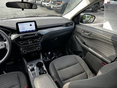 Certified 2023 Ford Escape Active AWD/4WD image 17