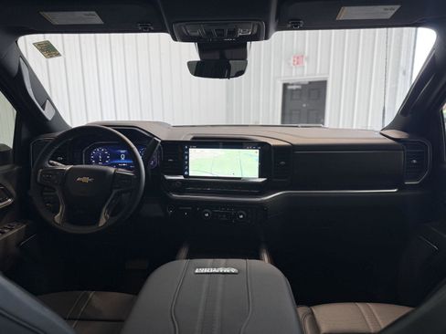 Used 2025 Chevrolet Silverado 3500 High Country w/ High Country Premium Package image 11