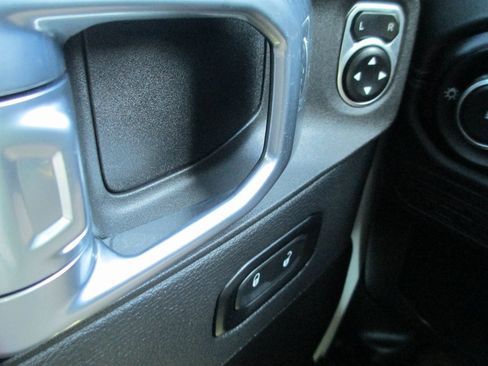 Used 2024 Jeep Wrangler Unlimited Rubicon 392 image 22