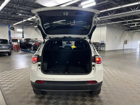 Used 2024 Jeep Compass Limited AWD/4WD image 7