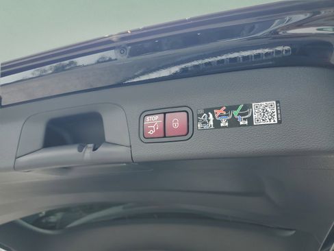 Certified 2026 Mercedes-Benz GLS 450 4MATIC image 8