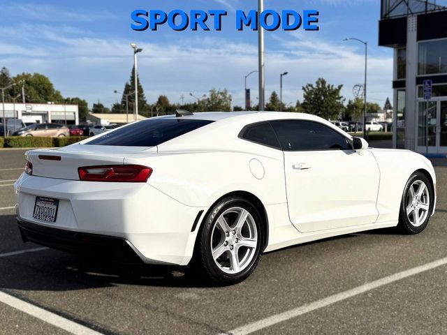Used 2017 Chevrolet Camaro LT RWD image 5