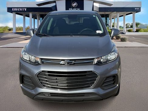 Used 2020 Chevrolet Trax LS FWD image 4