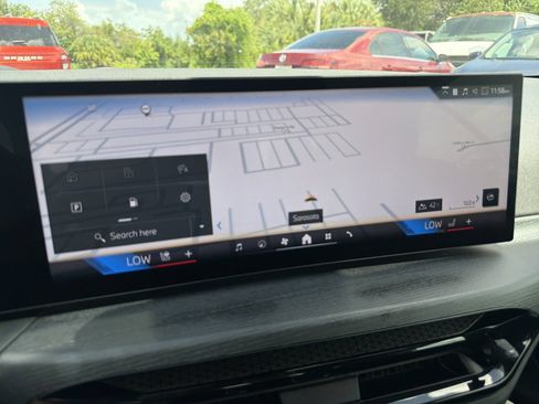 Certified 2025 BMW 430i Convertible RWD image 24