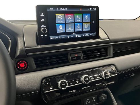 New 2025 Honda Pilot Touring image 23