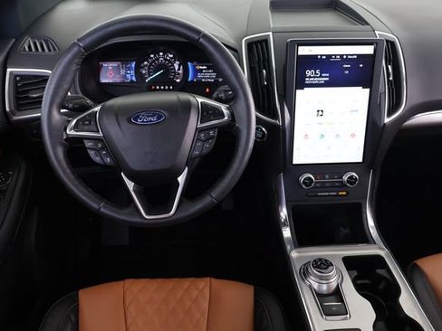 Used 2024 Ford Edge Titanium w/ Titanium Elite Package AWD/4WD image 16