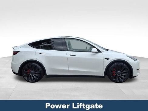 Used 2022 Tesla Model Y Performance AWD/4WD image 9
