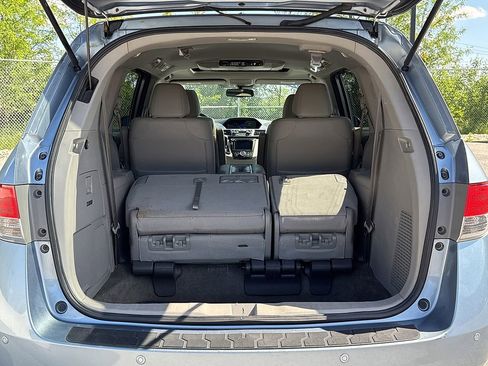 Used 2014 Honda Odyssey Touring image 29