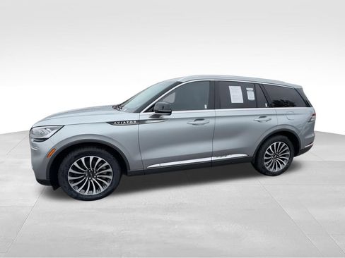 Used 2023 Lincoln Aviator AWD w/ Premium Package image 5