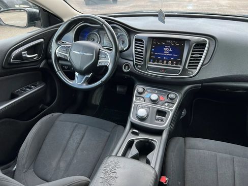 Used 2016 Chrysler 200 Limited w/ Convenience Group FWD image 14