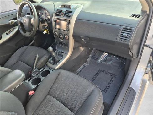 Used 2013 Toyota Corolla S w/ Premium Pkg FWD image 19