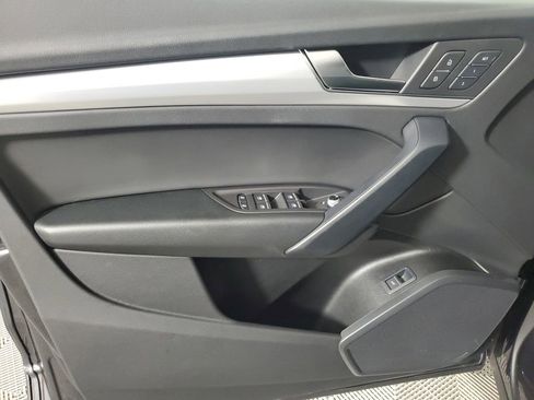 Used 2025 Audi Q5 2.0T Premium image 19
