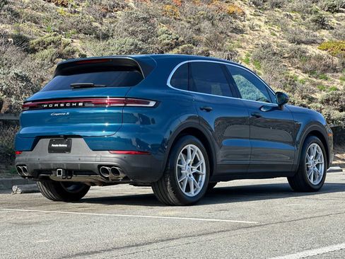 Certified 2024 Porsche Cayenne S image 7