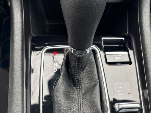 Used 2024 Jeep Compass Sport image 15