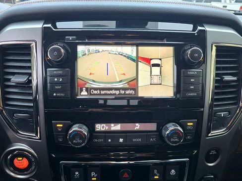 Used 2019 Nissan Titan Platinum Reserve image 12