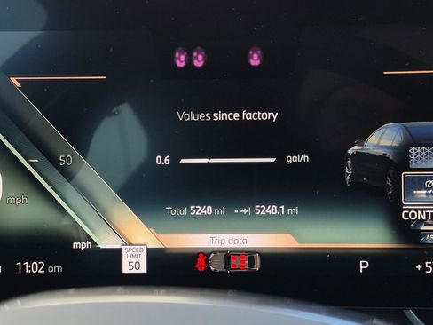 Certified 2025 BMW 760i xDrive w/ Luxury Rear Seating Package AWD/4WD image 10