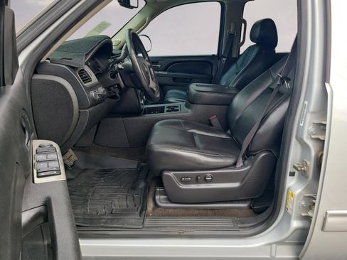 Used 2013 Chevrolet Tahoe LT AWD/4WD image 11