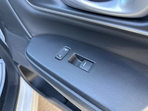 Used 2020 Honda CR-V Touring image 38