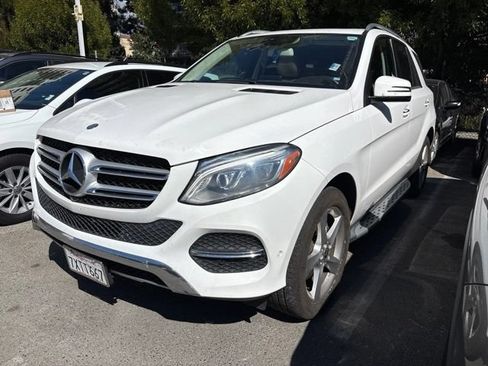 Used 2017 Mercedes-Benz GLE 350 4MATIC image 2