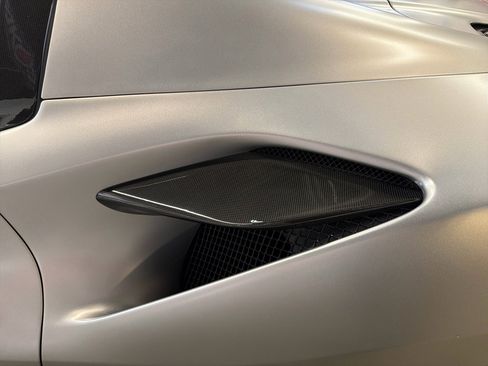 Used 2021 Ferrari F8 Tributo image 15