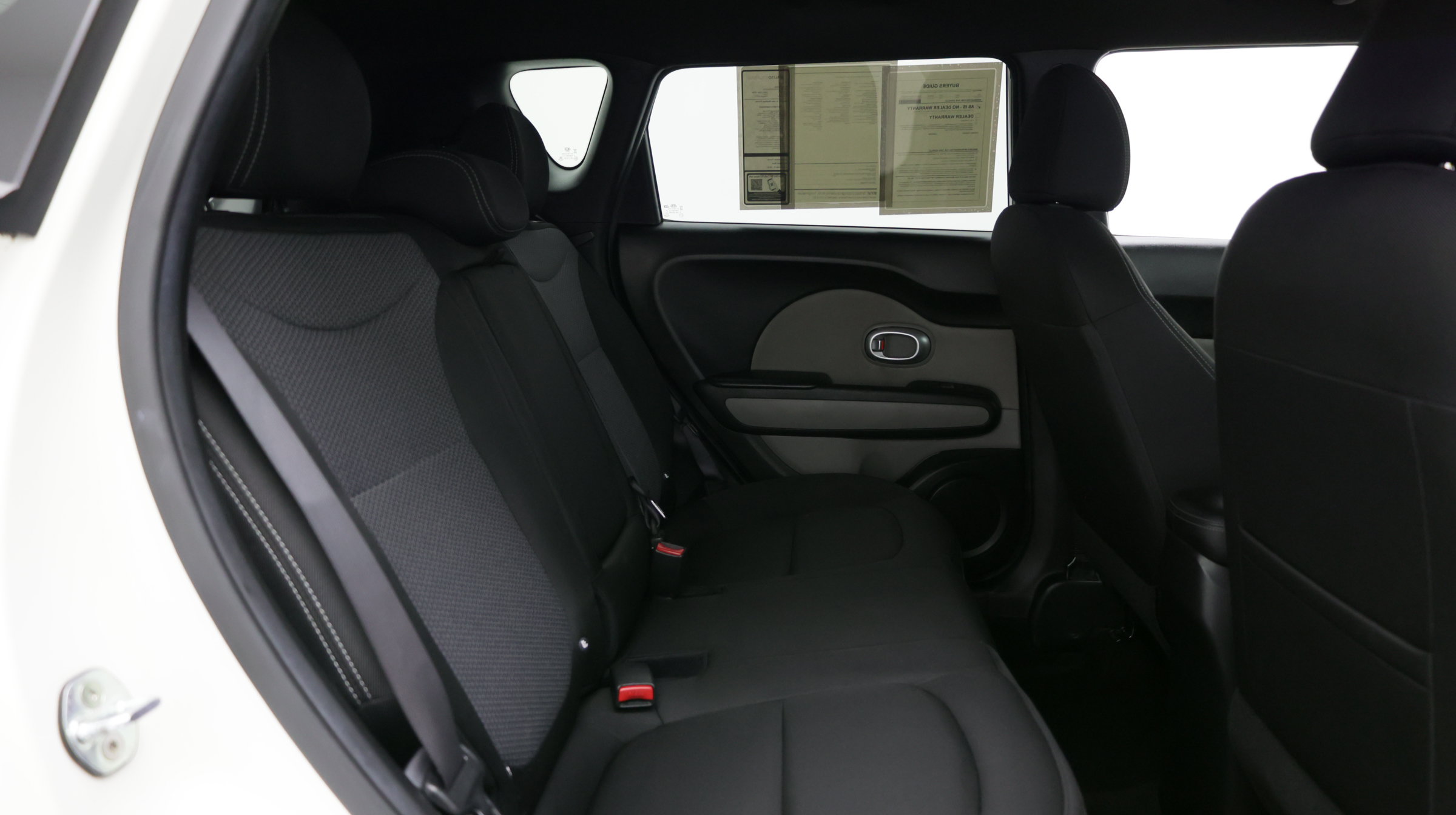 Used 2017 Kia Soul + FWD image 31