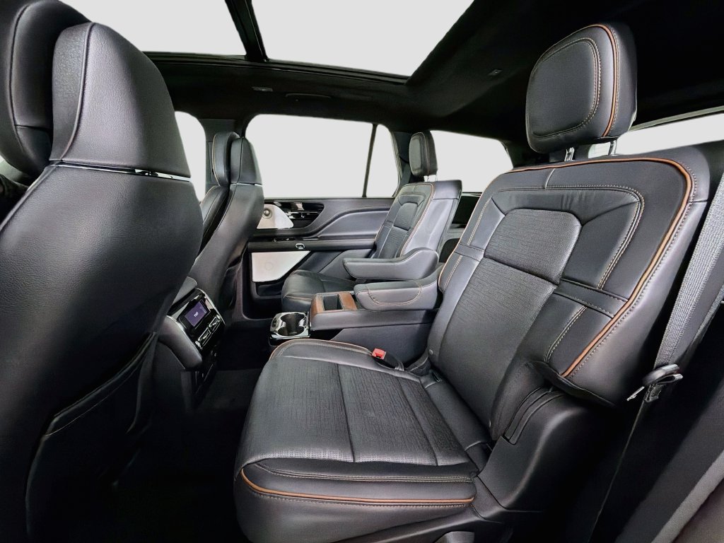 New 2026 Lincoln Aviator Black Label w/ Dynamic Handling Package AWD/4WD image 26