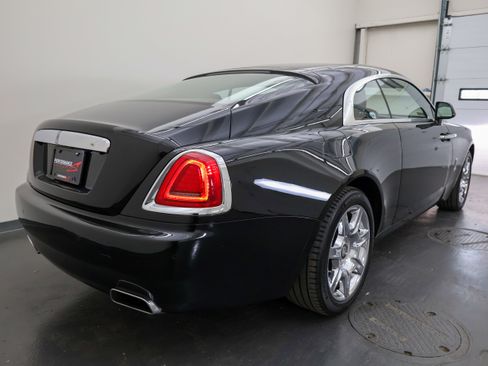 Used 2015 Rolls-Royce Wraith RWD image 3
