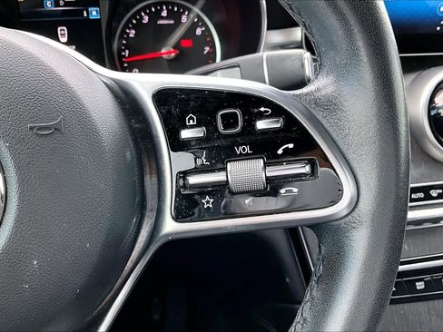 Used 2020 Mercedes-Benz GLC 300 image 24