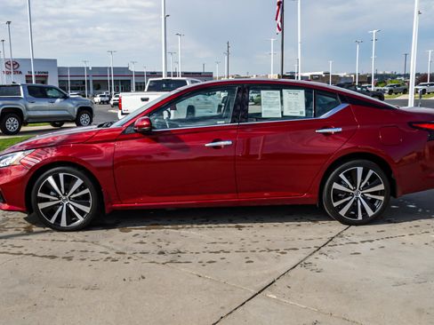 Used 2021 Nissan Altima 2.5 Platinum AWD/4WD image 5