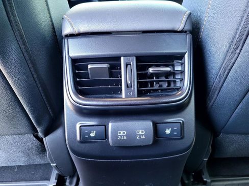 Used 2022 Subaru Outback Wilderness AWD/4WD image 13