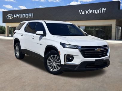 Used 2022 Chevrolet Traverse LT