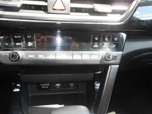 Used 2024 Kia Seltos S AWD/4WD image 20