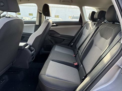 Used 2023 Volkswagen Taos S w/ Driver Assistance Package AWD/4WD image 11