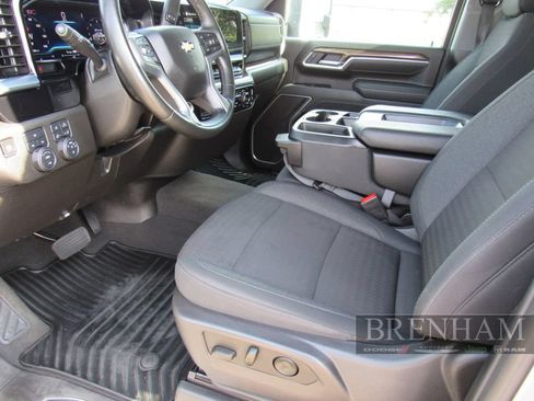 Used 2025 Chevrolet Silverado 3500 LT w/ Safety Package AWD/4WD image 14