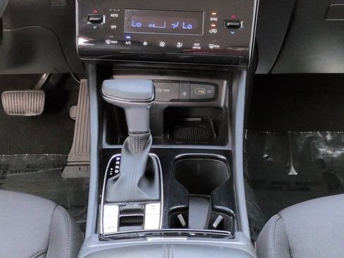 Used 2024 Hyundai Tucson SEL FWD image 18