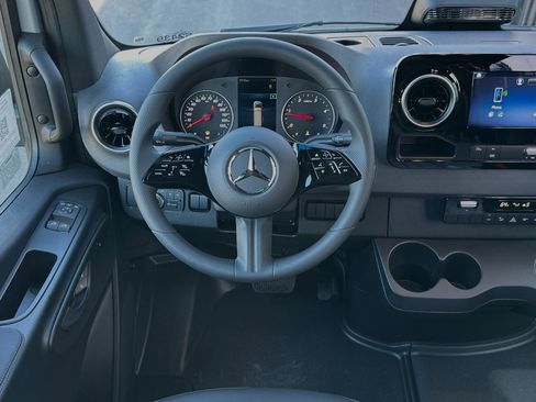New 2025 Mercedes-Benz Sprinter 2500 image 13