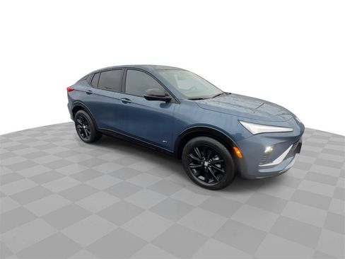 New 2026 Buick Envista Sport Touring image 2