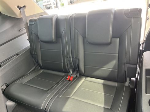 Used 2022 Volkswagen Atlas SEL R-Line AWD/4WD image 33