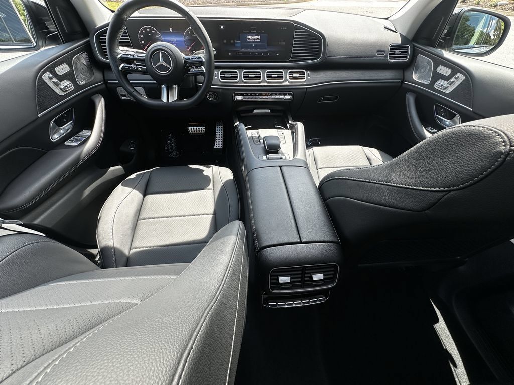 Certified 2026 Mercedes-Benz GLS 450 4MATIC image 27
