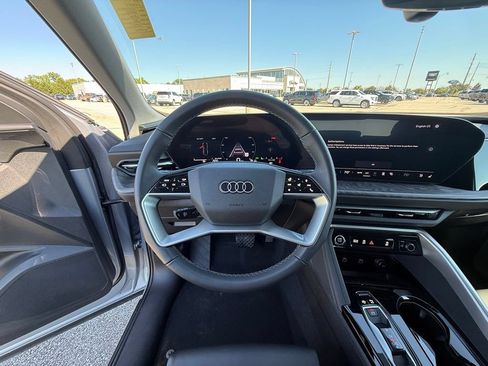 Used 2025 Audi Q5 Premium Plus AWD/4WD image 19