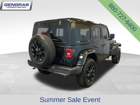 Certified 2025 Jeep Wrangler Unlimited Sahara w/ Safety Group AWD/4WD image 7