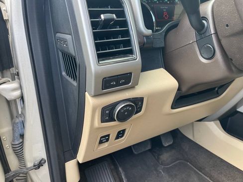 Used 2018 Ford F150 Lariat w/ Equipment Group 502A Luxury AWD/4WD image 20