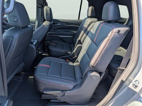 New 2026 Chevrolet Traverse RS FWD image 19