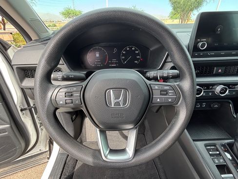 Used 2023 Honda CR-V EX image 12