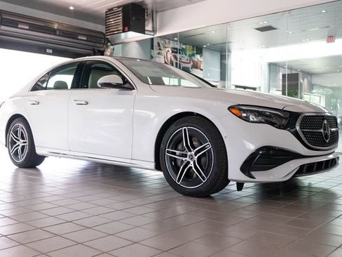 Used 2027 Mercedes-Benz E 450 4MATIC Sedan image 1