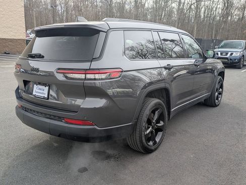 Used 2023 Jeep Grand Cherokee L Laredo image 5