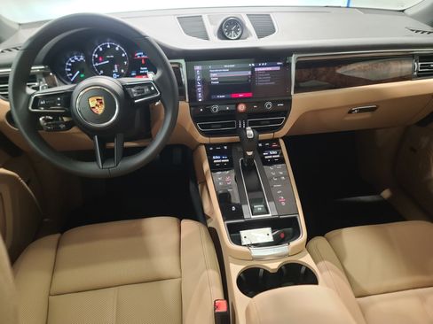 New 2026 Porsche Macan image 12