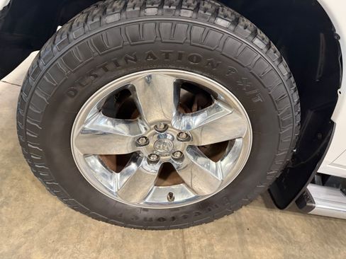 Certified 2017 RAM 1500 Big Horn AWD/4WD image 40